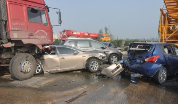 交通事故拖著對(duì)誰(shuí)不利